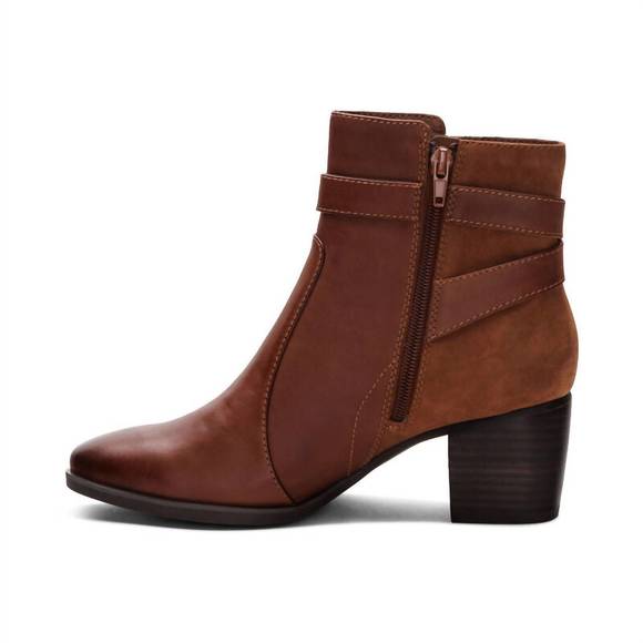 NEW AETREX women's rebecca heel boot in cognac